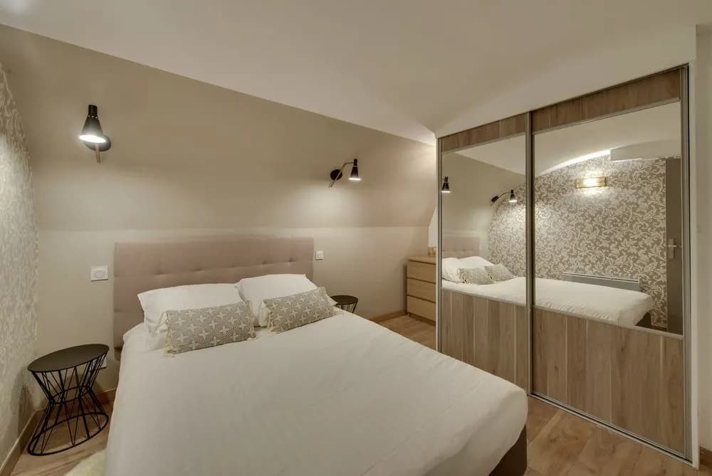 Beautiful Triplex in the center of Paris - photo 2