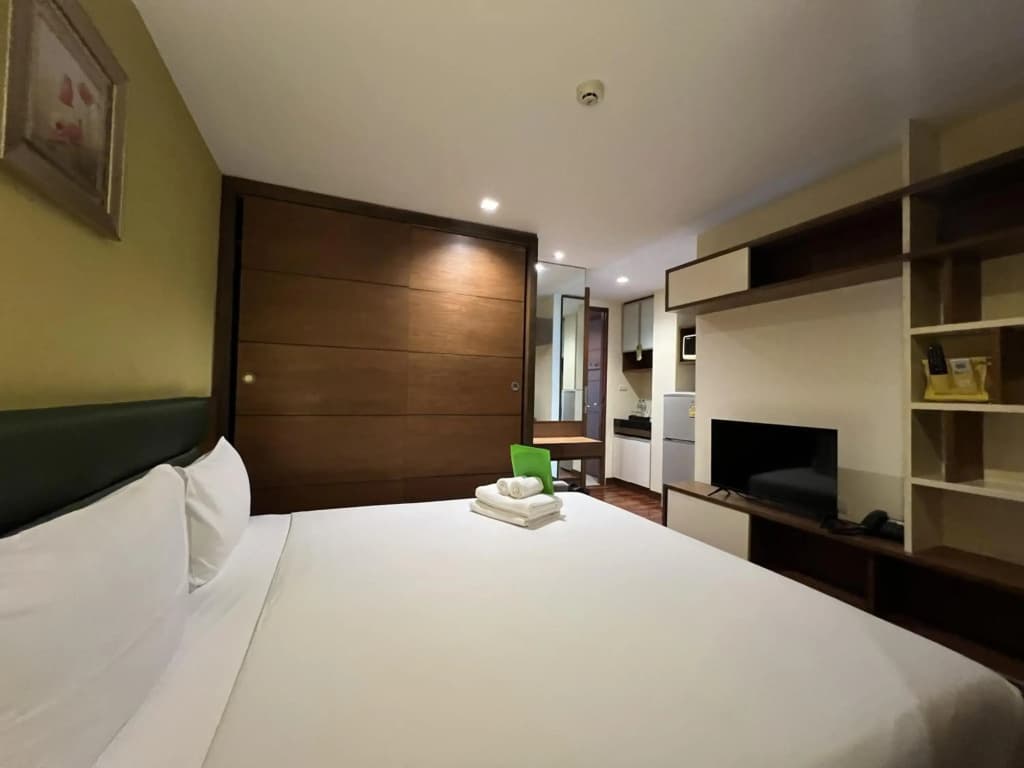 Silom Forest Exclusive Residence - photo 4