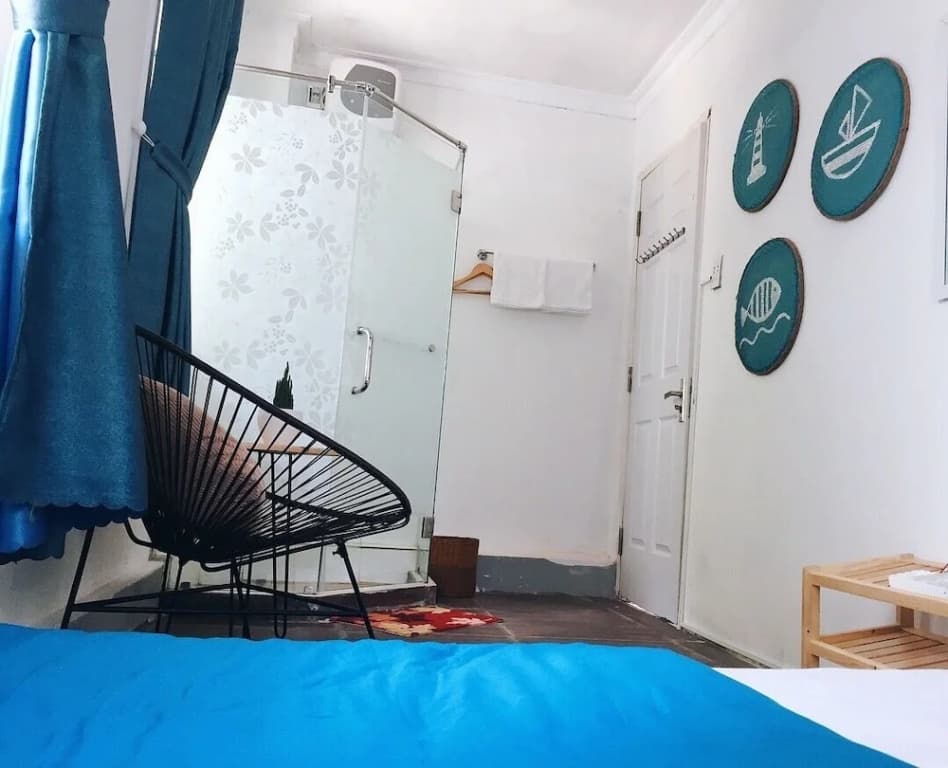 Bookaholic Beach Hostel - photo 11