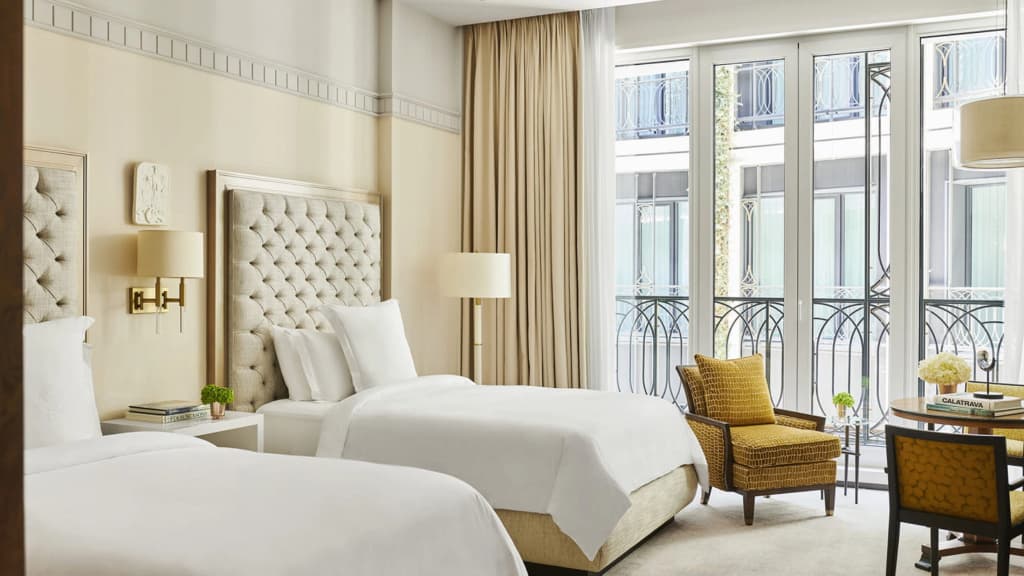 Four Seasons Hotel Madrid - photo 11