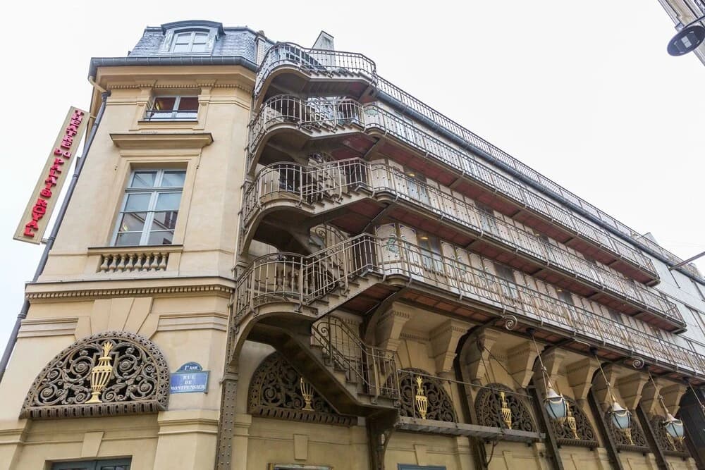 New Heights Near the Tuileries - photo 1