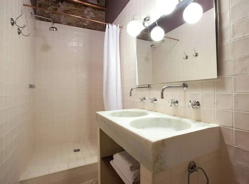 Stylish Gothic Apartment In El Born - photo 5