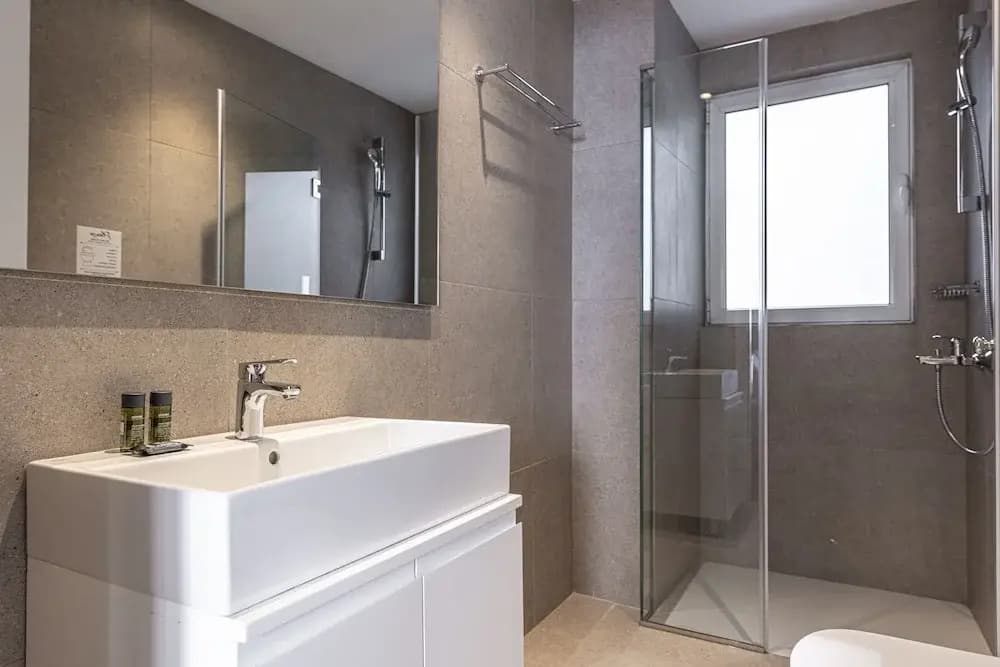 Phaedrus Living Modern Kriel Suites 304 - photo 9