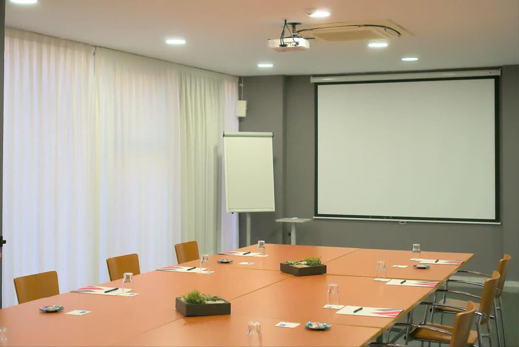 Atenea Barcelona Aparthotel  - photo 14