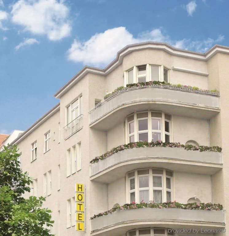 Hotel Bellevue am Kurfürstendamm - photo 1