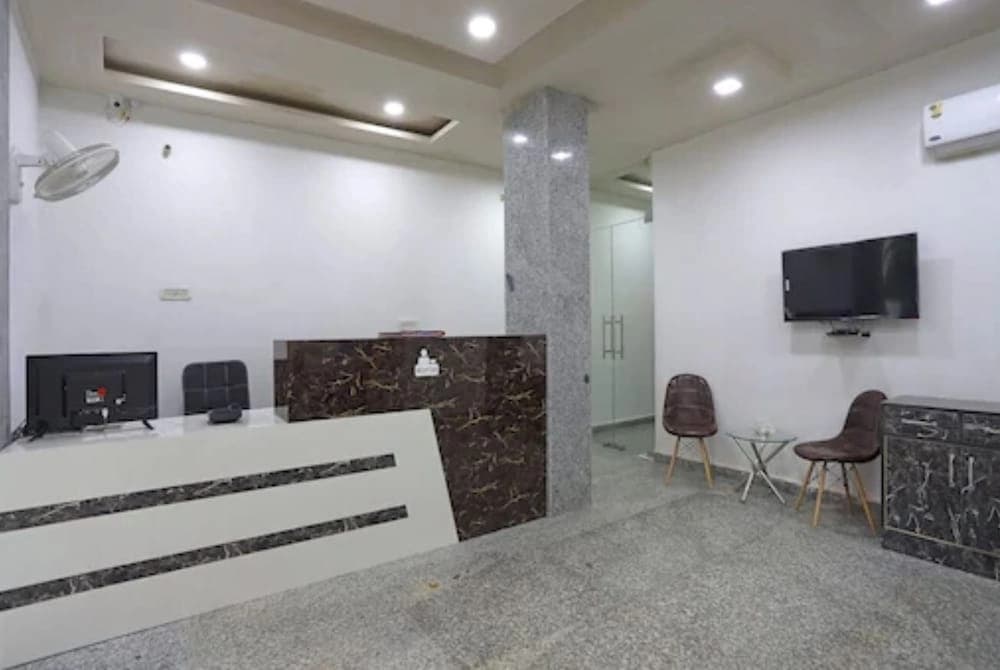 Hotel Blue Star Inn - photo 2