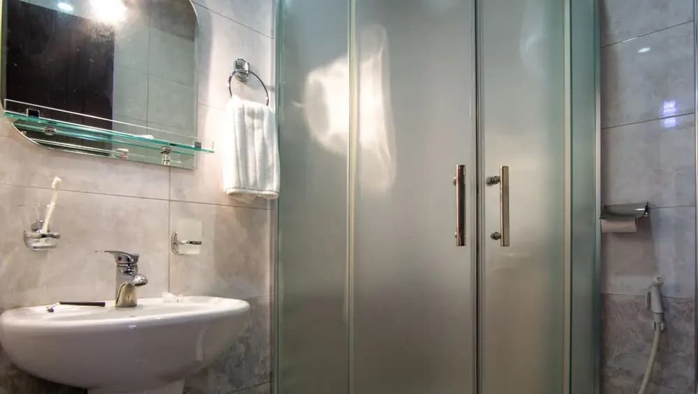 AIA Hotel - photo 10