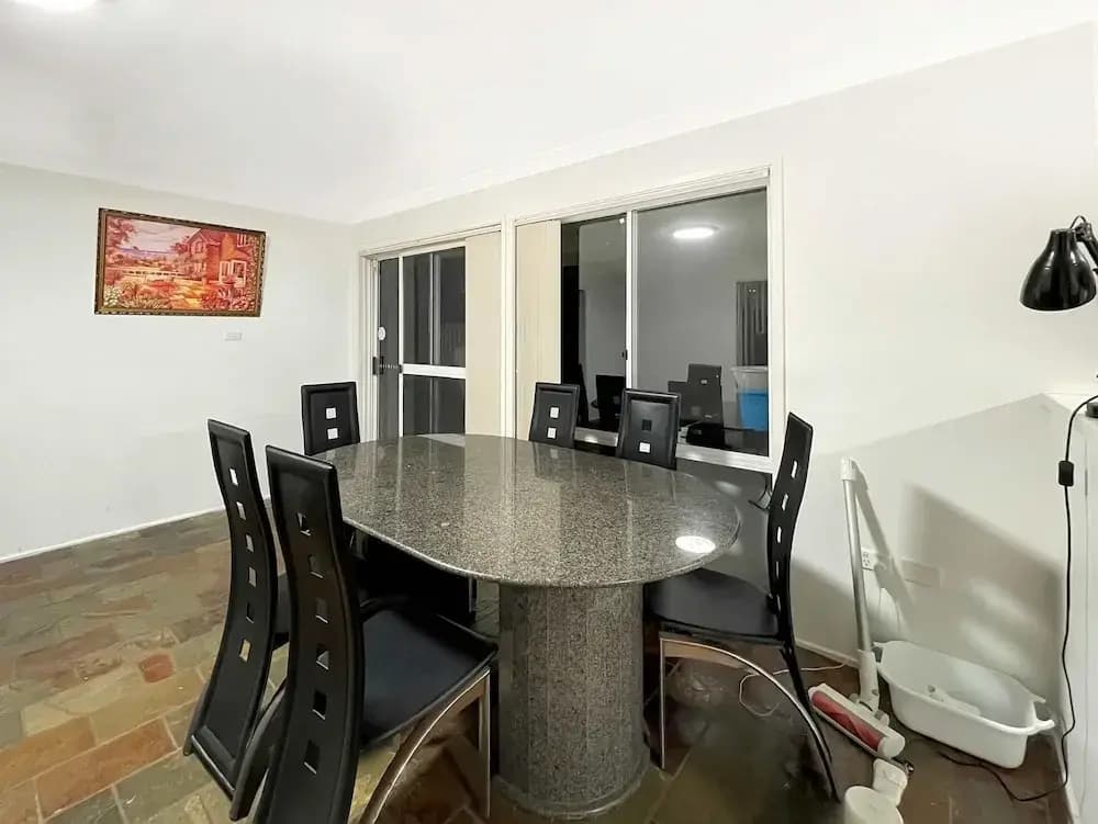 Metawise Cozy Family Room4 in Shared Home Free Parking - photo 9