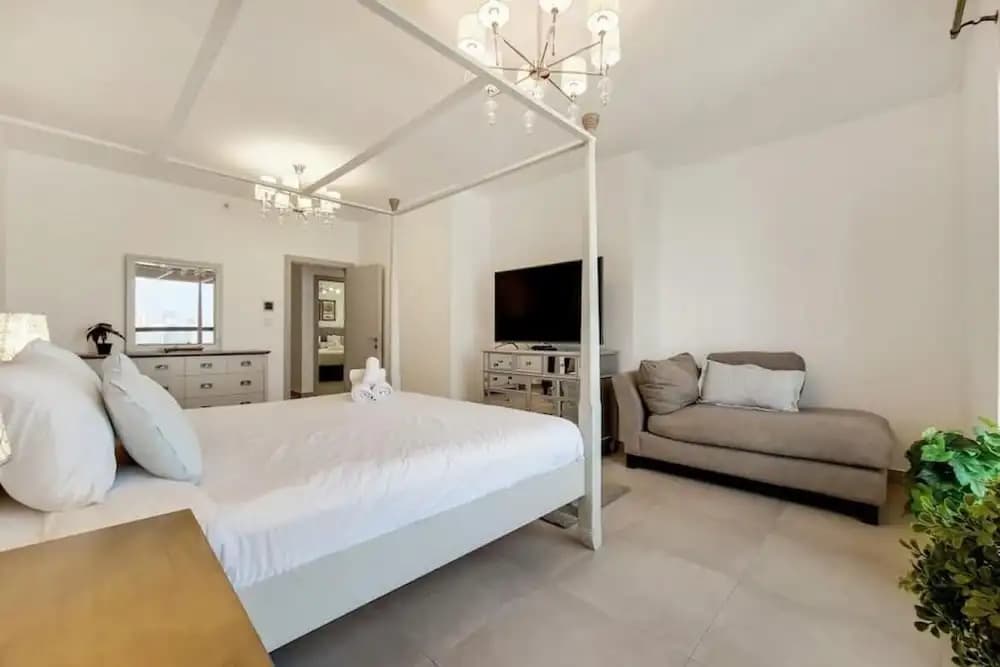 Large 4 Bedroom Sea View Jbr - photo 3
