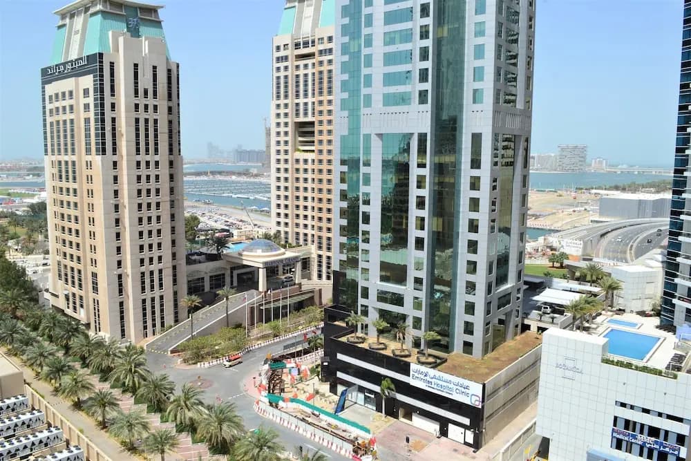 Sea view furnished STUDIO with balcony in Marina - JMI - photo 9