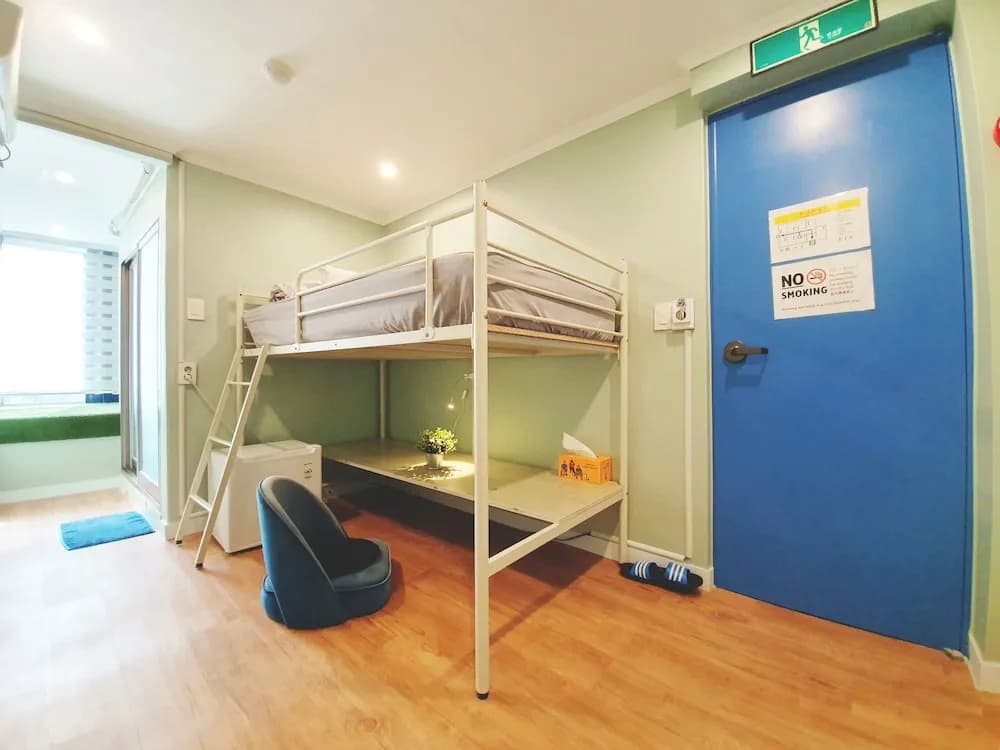 Oyo Rooftop Hostel - photo 13