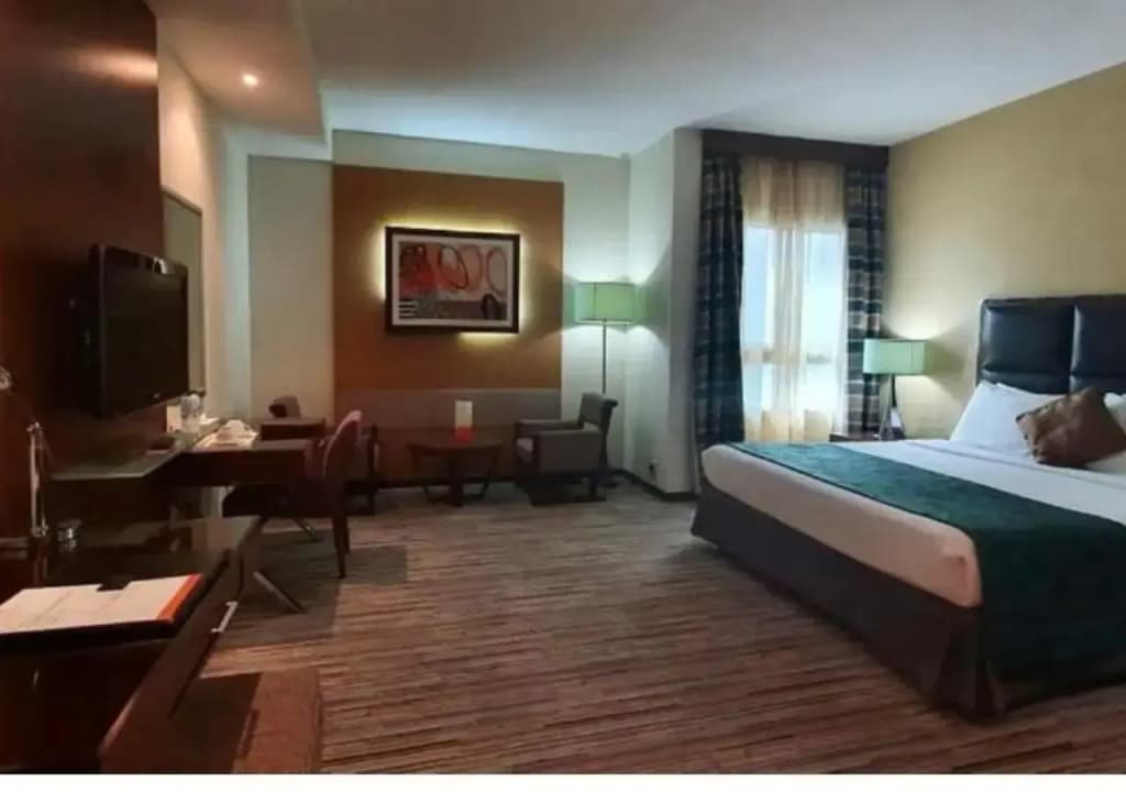 Phoenix Plaza Hotel Apartments - photo 29