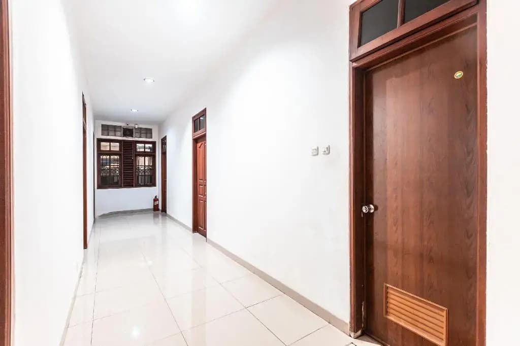 OYO 1990 Kost Kuningan Executive Boading House Setiabudi - photo 8