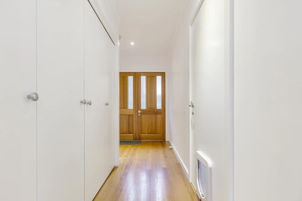 StayCentral - Port Melbourne Townhouse - photo 2