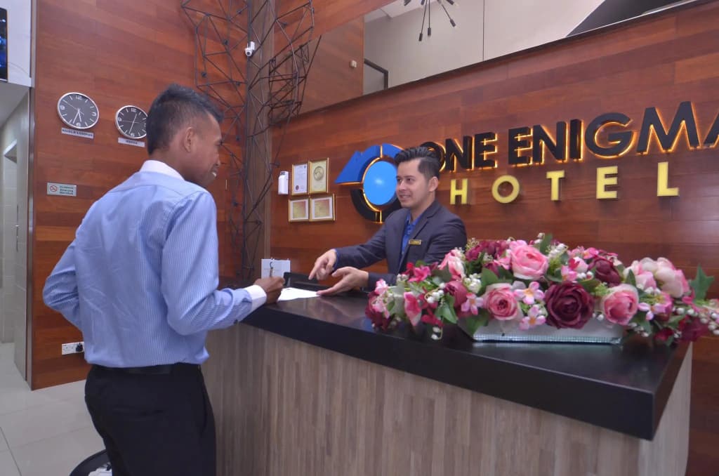 One Enigma Hotel - photo 17
