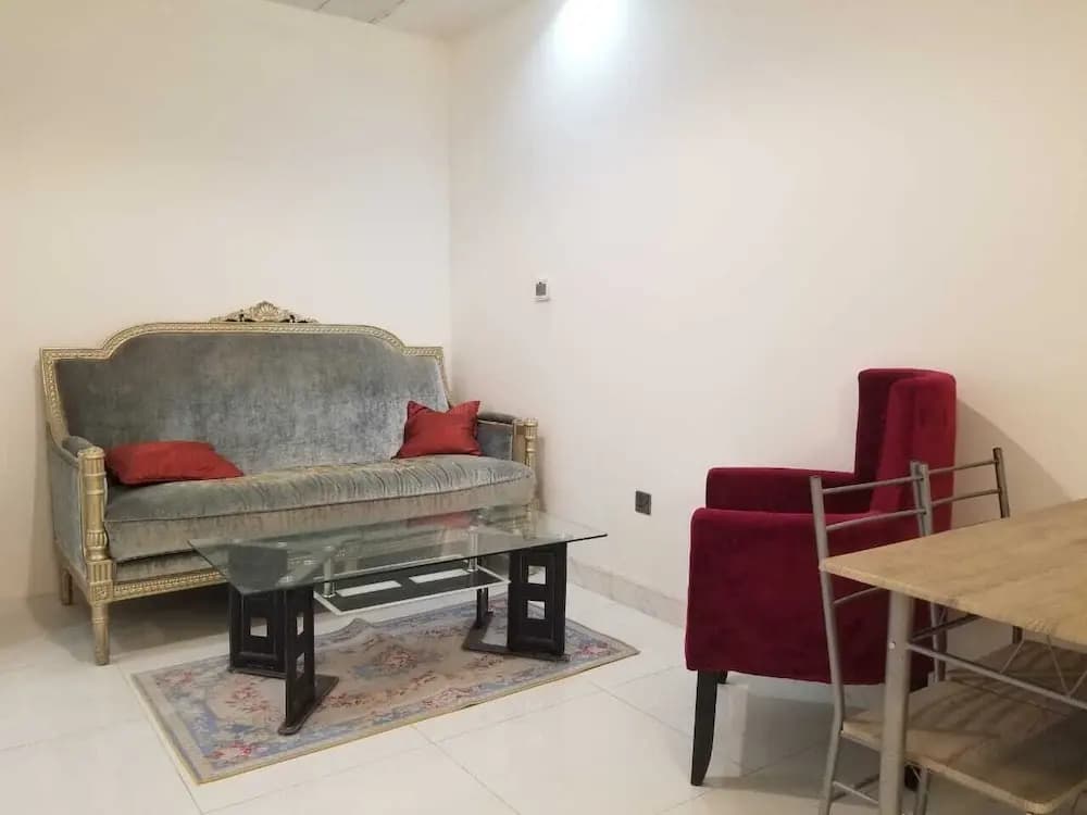 2-bedroom Town House - photo 9