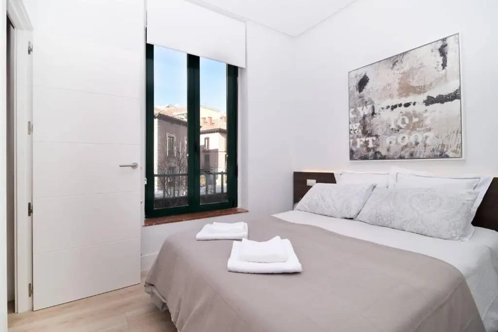 Five Windows to La Latina by Batuecas - photo 5