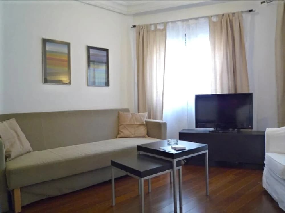 DFlat Escultor Madrid 206 Apartments - photo 5