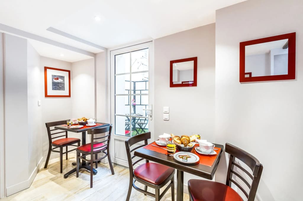 D'win Hotel - photo 11