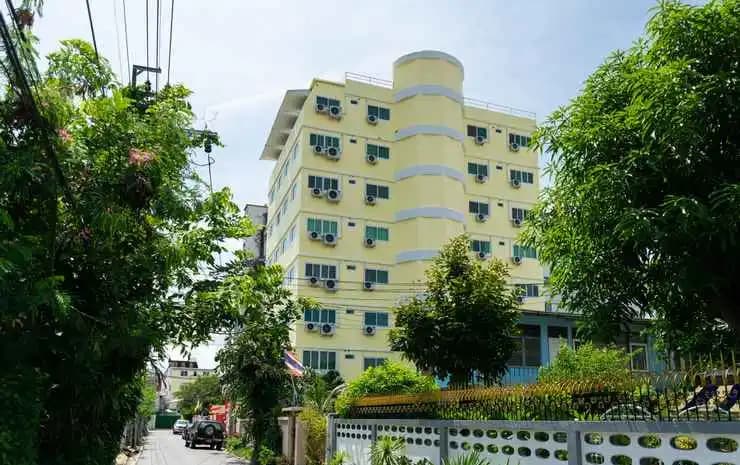 Sukhumvit101 IT Hotel - main photo