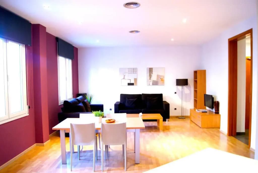 Places4stay Ramblas 2bd - photo 11