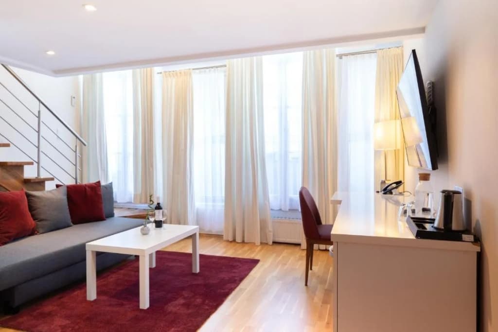 The Levante Rathaus Apartments - photo 25