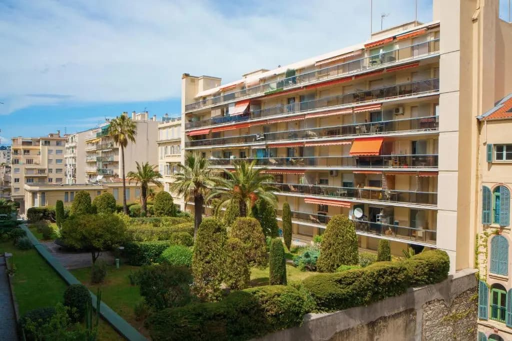 Like in a Boat , 2BR 2BA with big balcony in front of the sea - photo 1