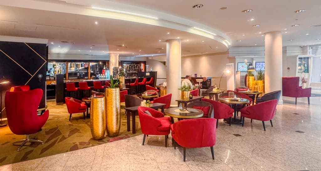 Plaza Premium Wien - photo 34
