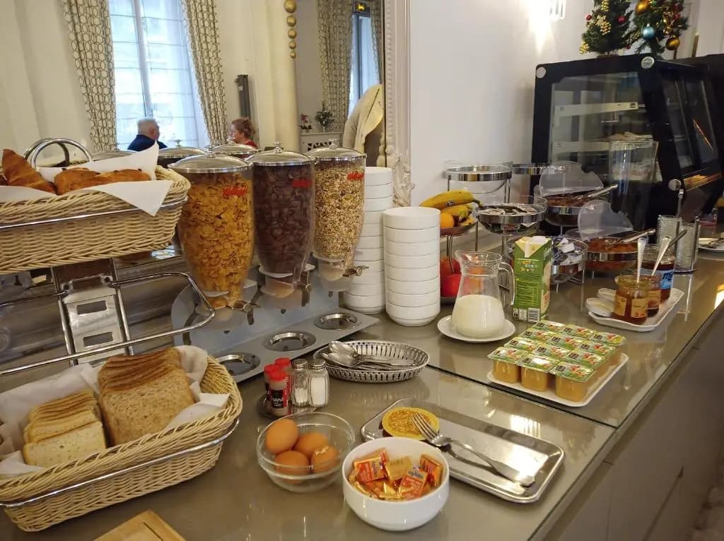 Hotel Busby - photo 12