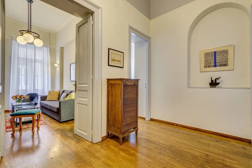 Neoclassical apartment next to Acropolis - photo 6