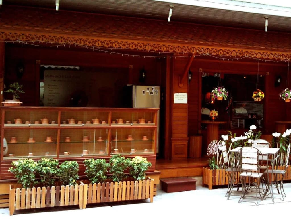 Golden House BTS Chidlom Bangkok - photo 14