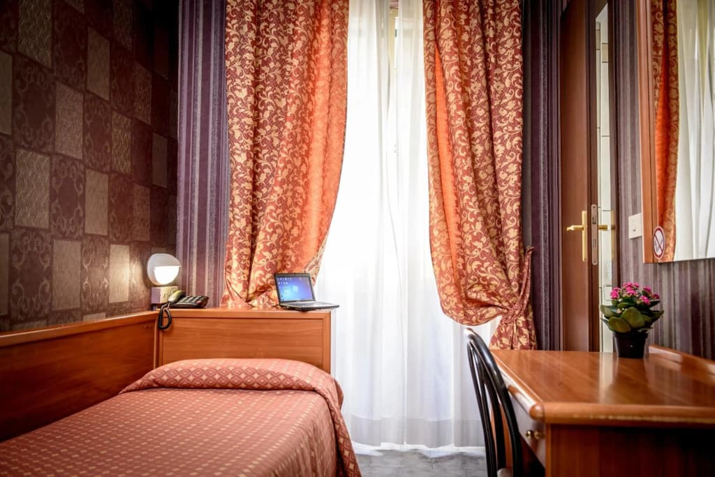 Hotel Emmaus - photo 27