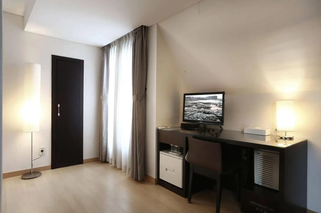 Doulos Hotel - photo 4
