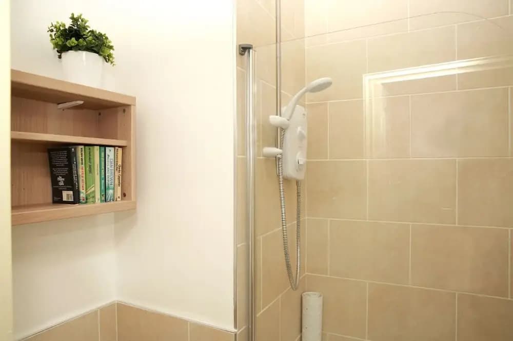 1 bed flat off Royal Mile - photo 8