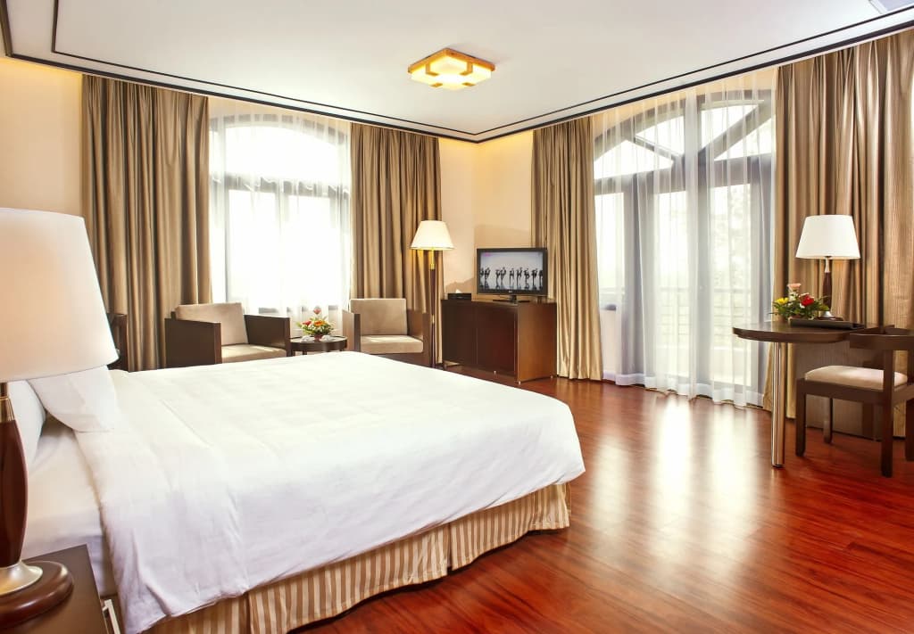 Garco Dragon Hotel - photo 3