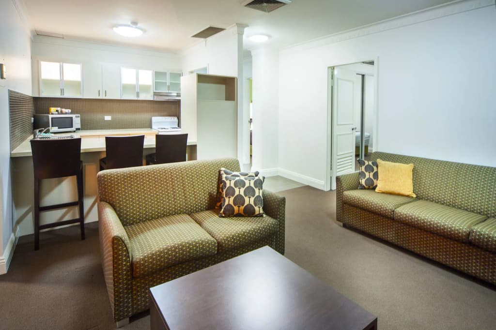 Hyde Park Inn - photo 16