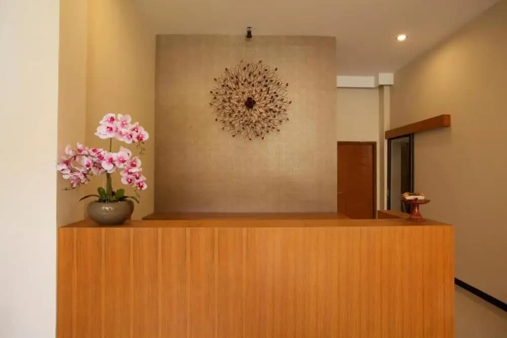 Kuta Suci Beach Hotel - photo 2