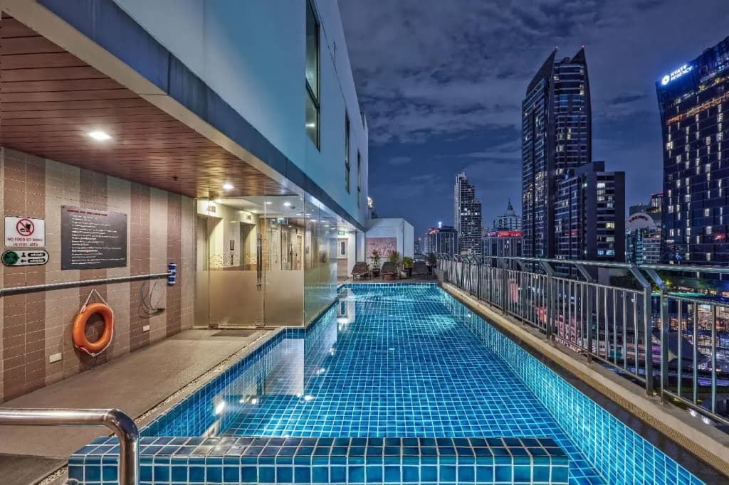 Adelphi Suites Bangkok - photo 19