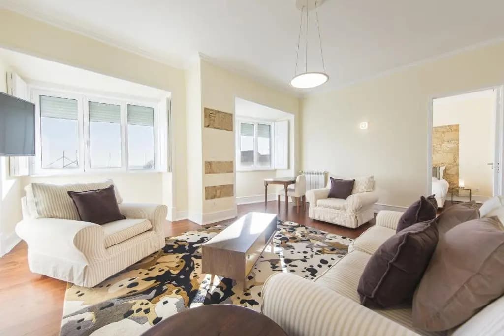 Spacious 4bdr River View - photo 2