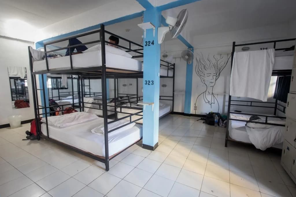 Bodega Party City Center Bangkok - Hostel - photo 4