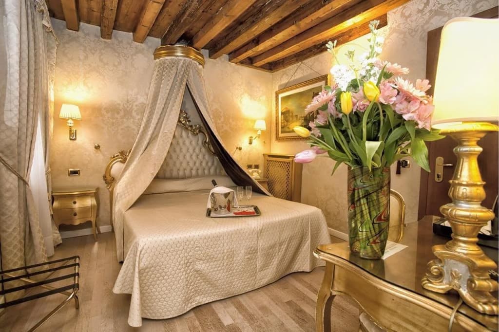Hotel Noemi - photo 11