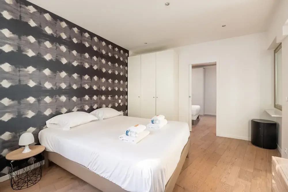 Spacious Apartment With 2 Rooms - photo 3