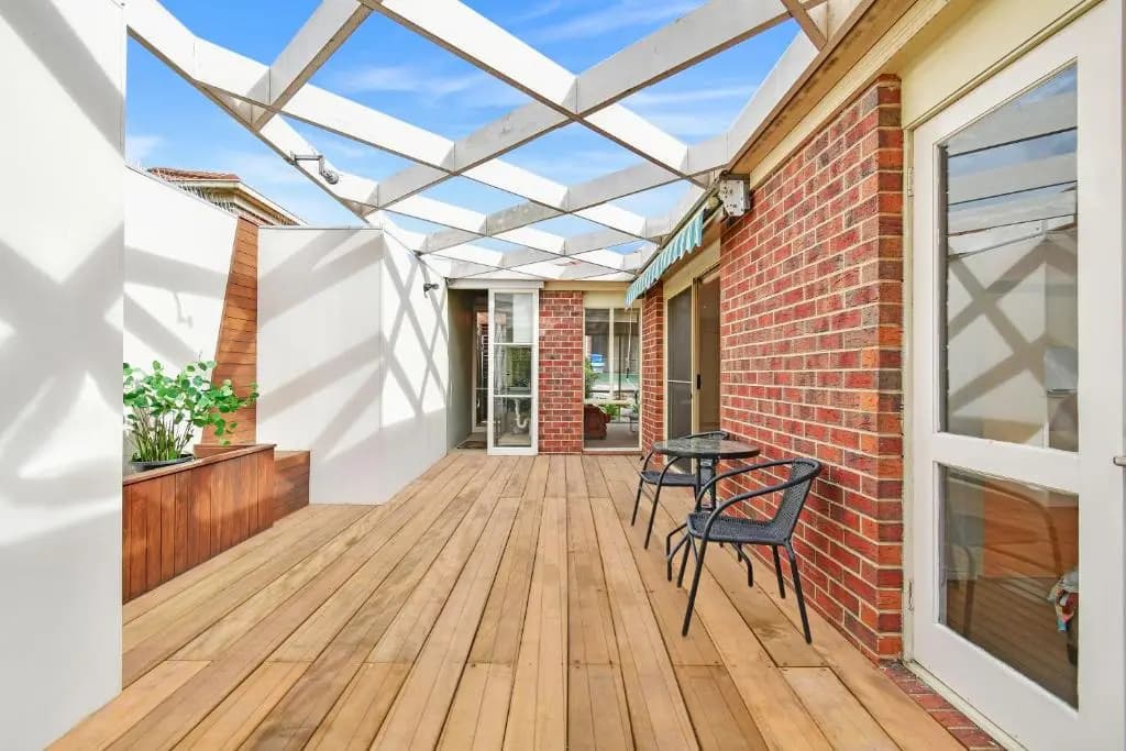 Lovely 3 bedroom unit - photo 6
