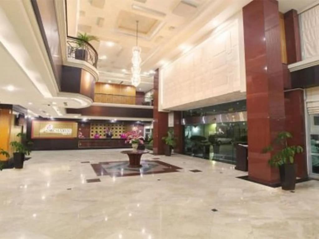 Hotel Orchardz Jayakarta - main photo