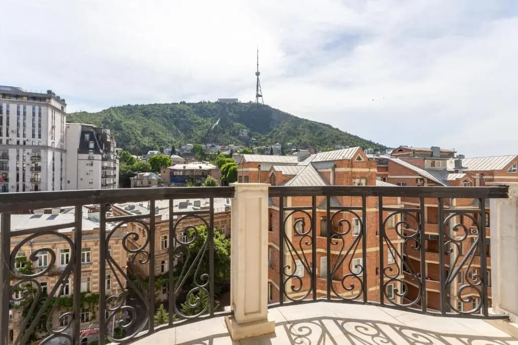 Central Cosy 5BD-5BATH Apartment - photo 14