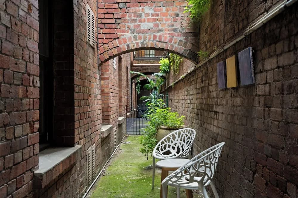 Gordon House Apartments - photo 14