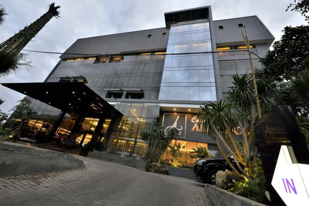 Amaroossa Cosmo Jakarta - photo 1