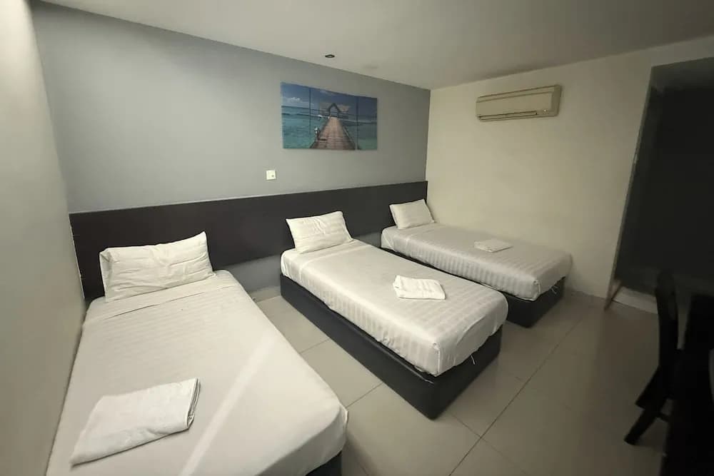Tiong Nam Hotel Near Pasir Gudang - photo 27