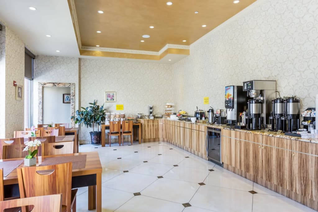 Ramada by Wyndham Flushing Queens - photo 16