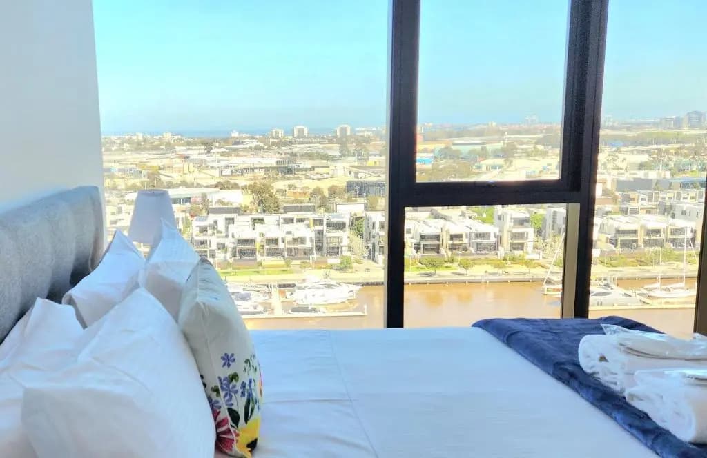 Melbourne Lifestyle Apartments - Best Views on Collins - photo 3